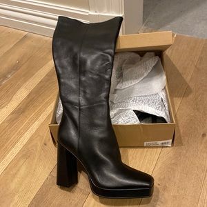 NIB Knee high black boot
